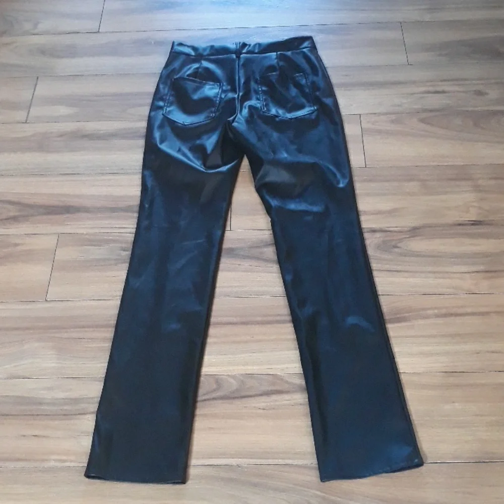 Entro Faux Leather Split cuff pants